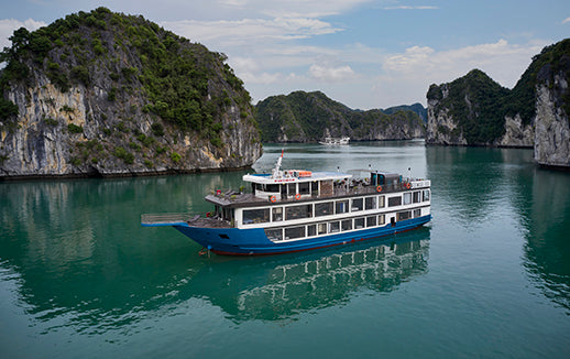 LA PANDORA CRUISES 2 DAYS 1 NIGHT