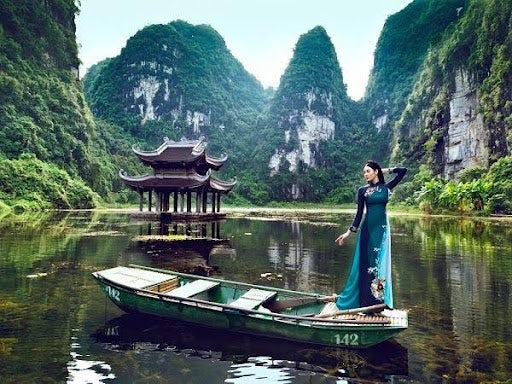 BAI DINH – TRANG AN 1 DAY TOUR